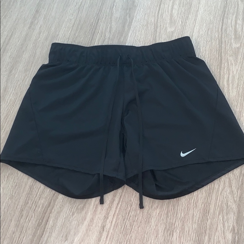 Like new woman’s Nike shorts